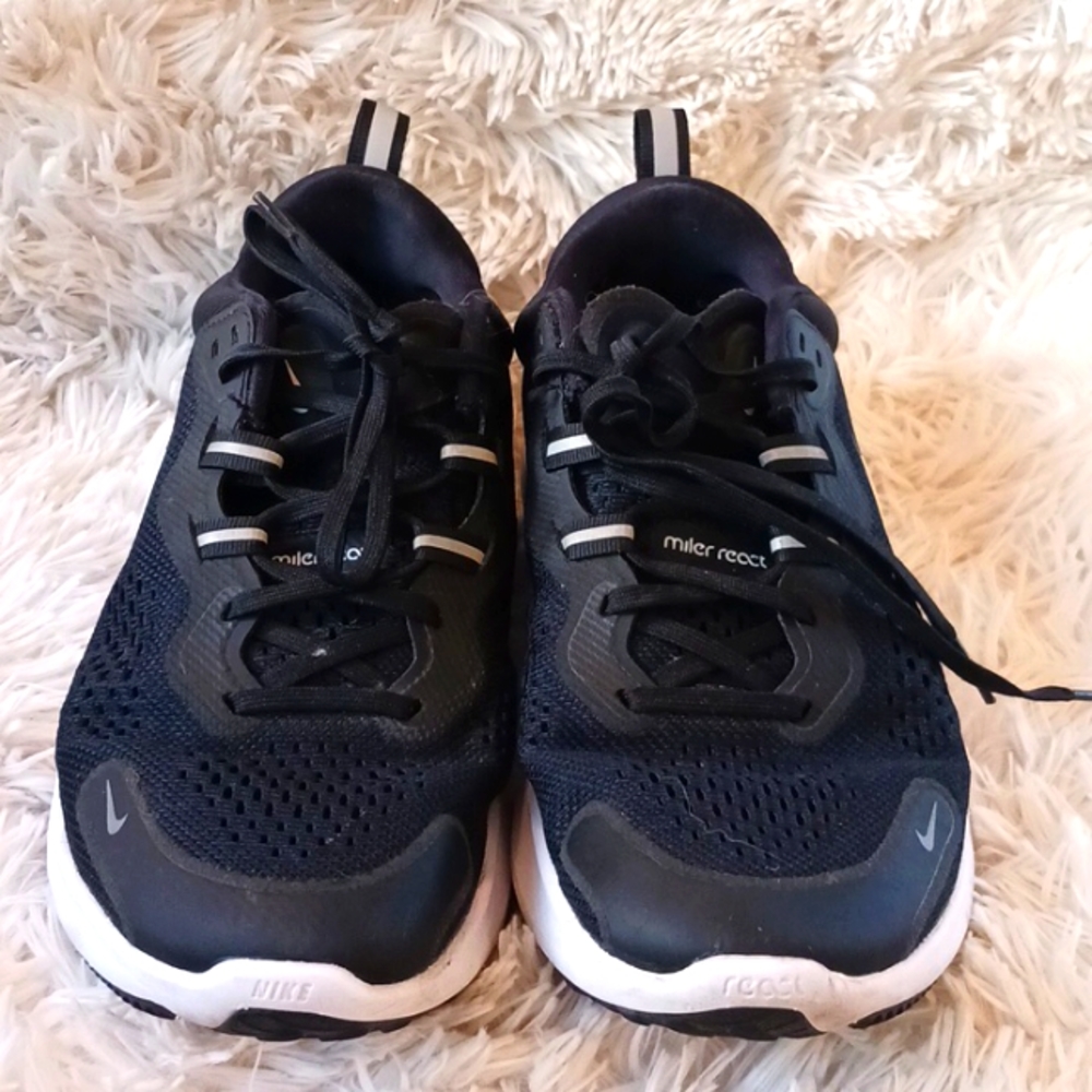 Nike Miler React Running Sneaker With Roadrunner … - image 4